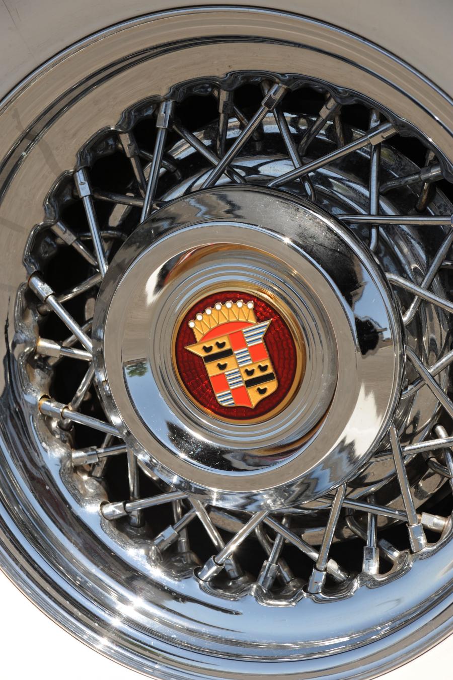 Колеса Cadillac Eldorado Biarritz 1959 года  (фото 27 из 48)